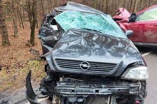 Lubelskie. Obrocz. Tragiczny wypadek. Nie żyje 27-latka kierująca oplem