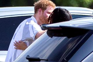 Chwalił się koniem i dostał buzi