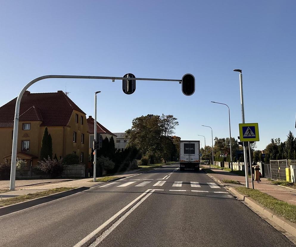 Światła na żądanie zostały zainstalowane na przejściu dla pieszych na ul. Koszalińskiej w Sławnie