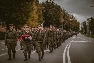 Przysięga nowych żołnierzy 2 LBOT