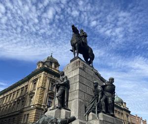 Tak Kraków świętował 104. lata niepodległości. Tłumy na ulicach miasta