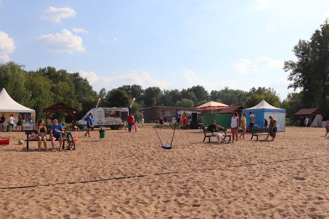 Toruń ma nową plażę. Została oficjalnie otwarta podczas Festiwalu Wisły [ZDJĘCIA]