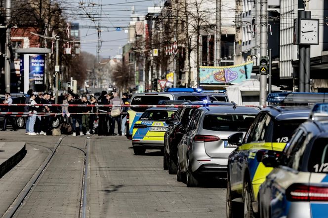 Samochód wjechał w tłum ludzi w Niemczech. Co najmniej jedna ofiara śmiertelna