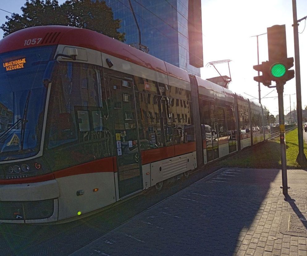 Strasznie halloweenowy tramwaj w Gdańsku. Rusza też Autobus SOS