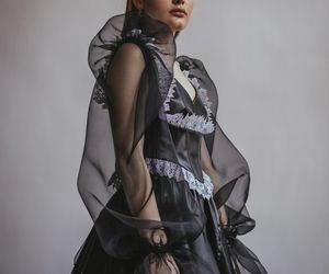 Oto 5 najsilniejszych trendów w jesień 2025, których nie może zabraknąć w twojej szafie