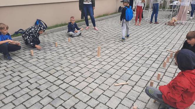 Guma, klasy, berek  