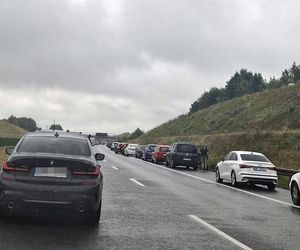 Kierowcy utworzyli korytarz życia na A1. Lądował helikopter LPR