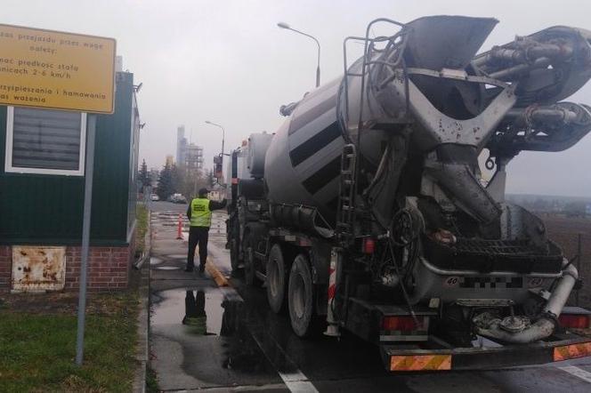 Za dużo betonu na raz. Zbyt ciężka gruszka zatrzymana przez ITD