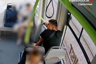 Z pięściami rzucił się na pasażera tramwaju w Częstochowie. Rozpoznajesz agresora?
