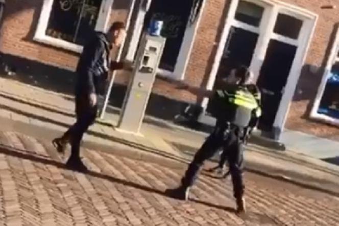 Polak kontra trzech holenderskim policjantów. Tego jeszcze nie było [VIDEO]