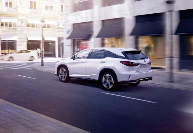 Lexus RX L