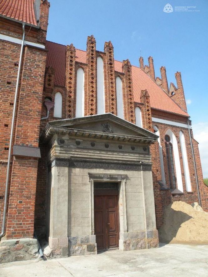 Nietypowe miasto w woj. warmińsko-mazurskim. Mieszka w nim mniej osób niż na wielu wsiach