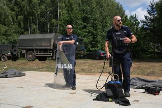 Policja na granicy z Białorusią. Setki funkcjonariuszy wspiera wojsko i Straż Graniczną