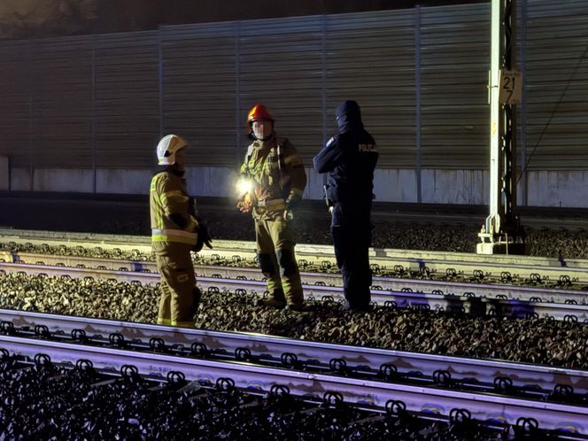 Wstrząsający wypadek na torach w Wołominie. „Identyfikacja była możliwa wyłącznie na podstawie dowodu osobistego”