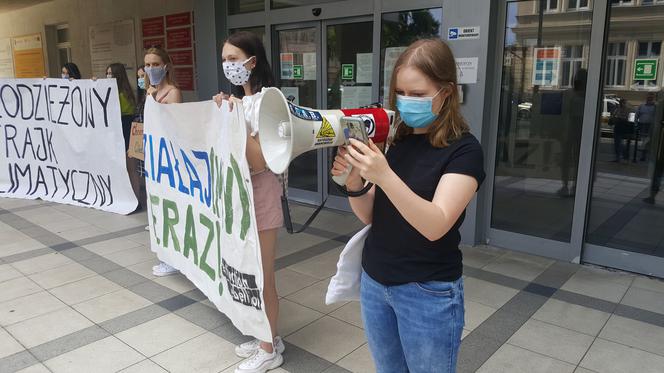 Strajk w Bydgoszczy. Młodzież wykrzyczała swoje niezadowolenie