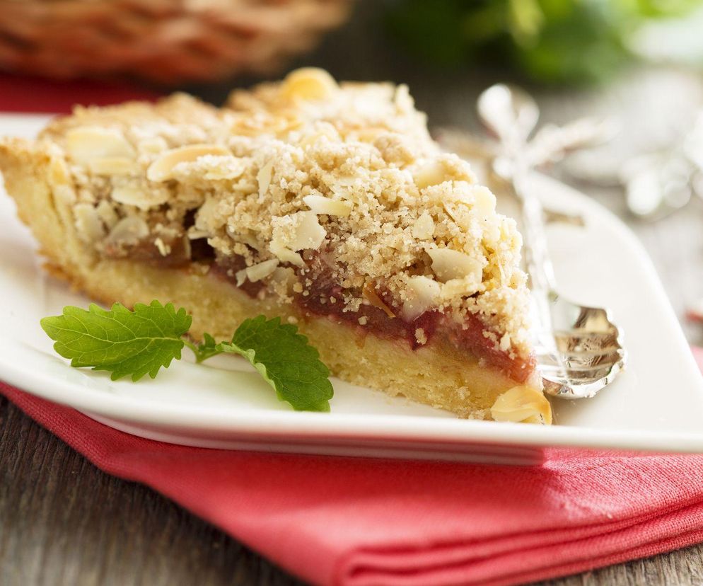 prosta tarta z rabarbarem