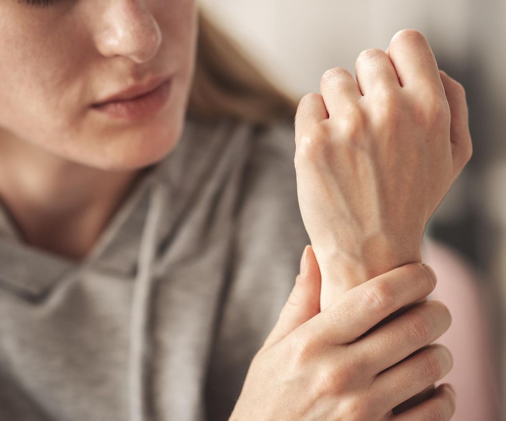 Pierwsze sygnały SM mogą pojawić się 15 lat wcześniej. Zobacz, na co zwrócić uwagę