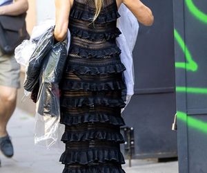 Monika Olejnik. W falbanach pogubiła pranie