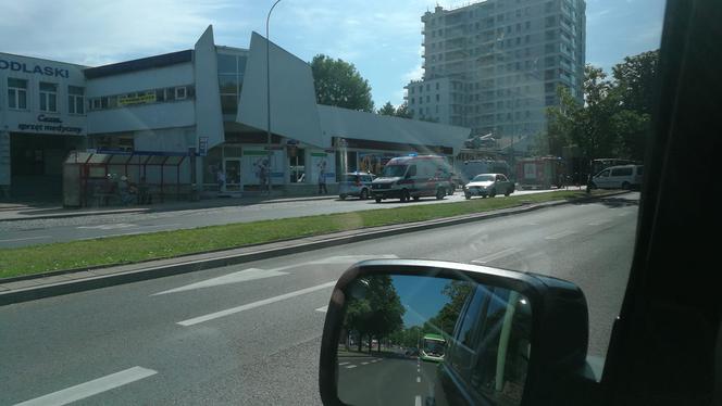 Białystok. Wypadek autobusu BKM. Sześć osób rannych