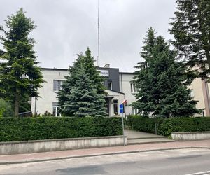 Darek zatrąbił przed komisariatem i pojechał dalej. Grozi mu do 5 lat więzienia