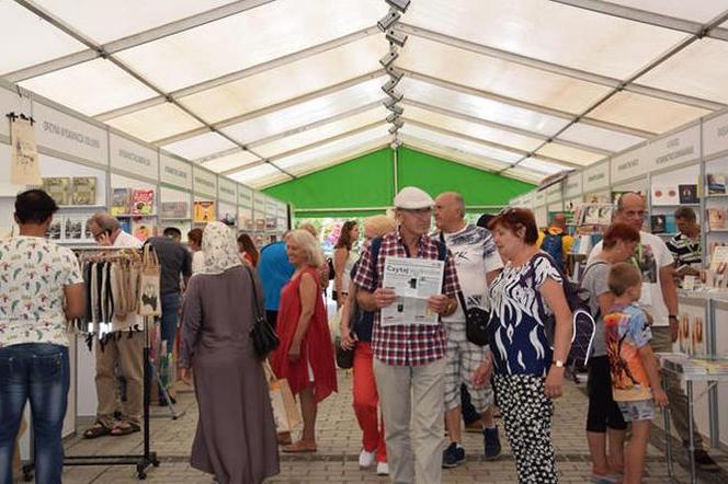 Targi książki w czasie Zakopiańskiego Festiwalu Literackiego