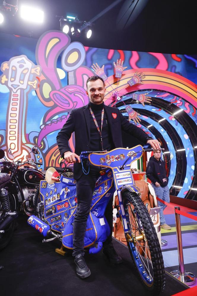 Bartosz Zmarzlik gościł w studiu 32. finału WOŚP. Wiemy, za ile wylicytowano jego mistrzowski motocykl