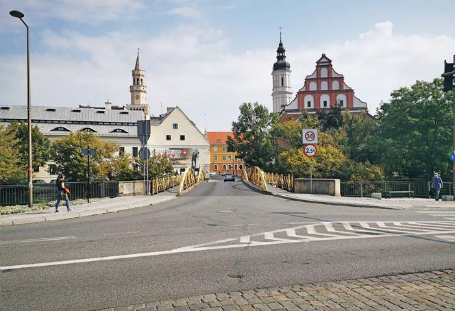 Opole: miasto poszerzy most zamkowy? Autobusy mogą wrócić do centrum. Są dwa warunki