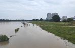 Fala powodziowa we Wrocławiu. Pod wodą są już beach bary i drogi 