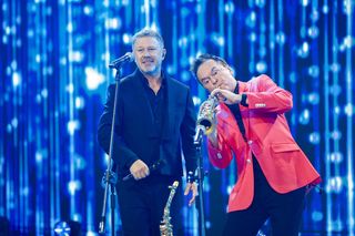 Piaseczny i Chojnacki dali czadu na scenie. Potem padł niezręczny żart