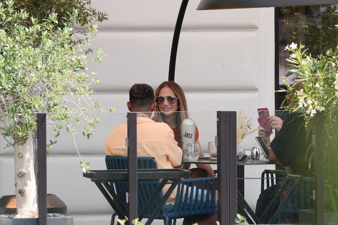 Zakupy Jennifer Lopez w Warszawie. Oto jej siatki