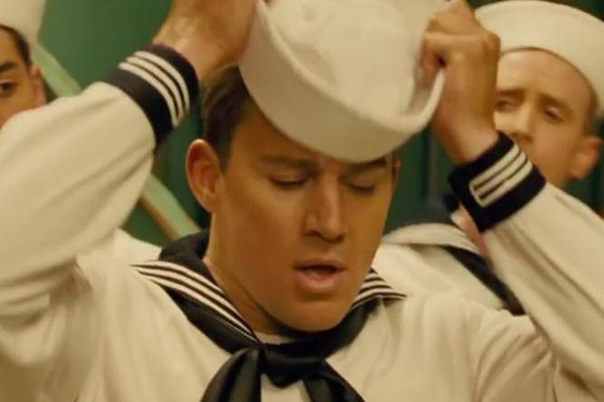 Channing Tatum to marynarz i musicalowa gwiazda?! Zabawny fragment filmu Ave, Cezar!