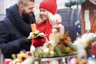 Jarmarki bożonarodzeniowe na Warmii i Mazurach. W tych miastach się odbędą w 2025 roku