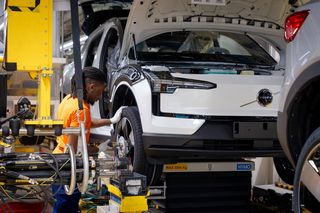 Produkcja Volvo EX30 w Gandawie