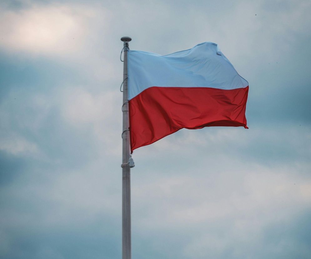 Czy zdałbyś test na obywatelstwo polskie? Nawet rodowity Polak może nie znać odpowiedzi!