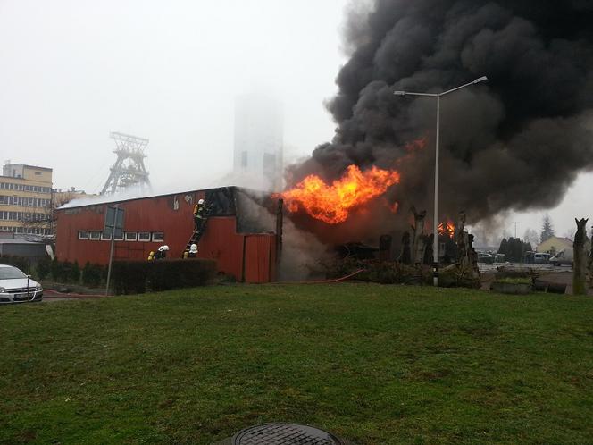 Płonie Karlik w Bieruniu