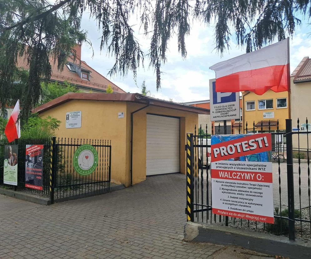 Akcja protestacyjna pracowników Warsztatu Terapii Zajęciowej nr 2 w Koszalinie