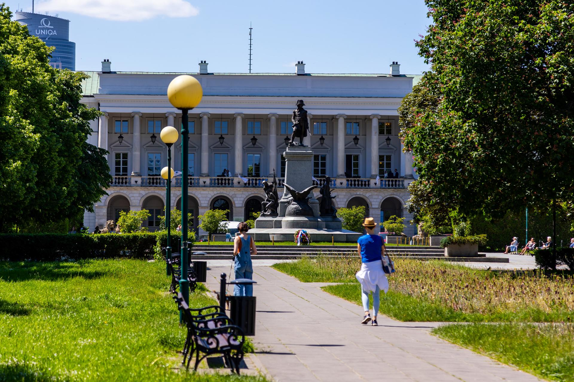 Pałac Lubomirskich. Plac Żelaznej Bramy 10