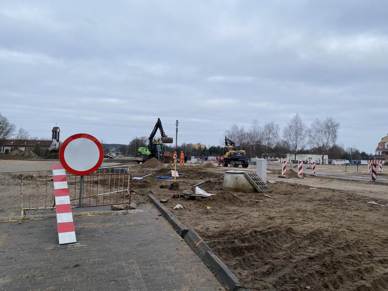 Trwa budowa ronda na Kołobrzeskiej w Szczecinku. Sprawdź, kiedy inwestycja będzie gotowa