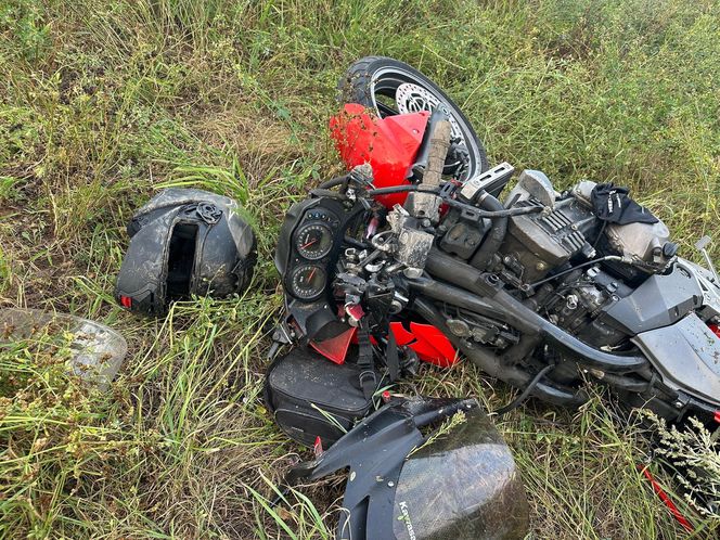 Śmiertelny wypadek w Warszawie. Nie żyje motocyklista. Licznik zatrzymał się na 260 km/h