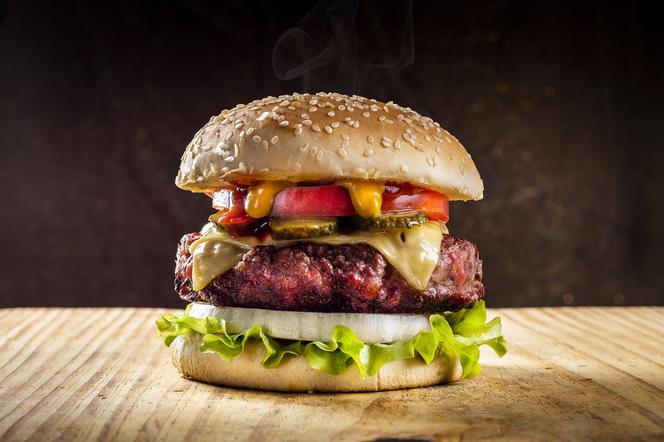 Gdzie iść na burgera w Bydgoszczy? Oto TOP 5 najlepszych burgerowi w mieście!