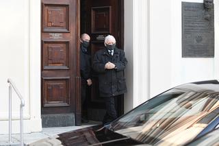 Jarosław Kaczyński pojechał do kościoła 1 listopada