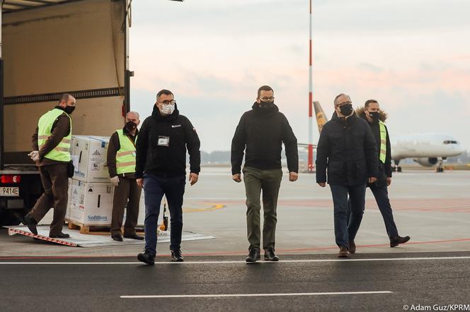 Szczepionki pod specjalnym nadzorem