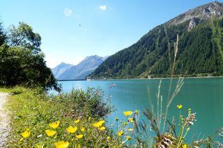 Południowy Tyrol latem. Co warto zobaczyć poza utartym szlakiem? Odkryj Dolomity, urokliwe miasteczka i malownicze krajobrazy