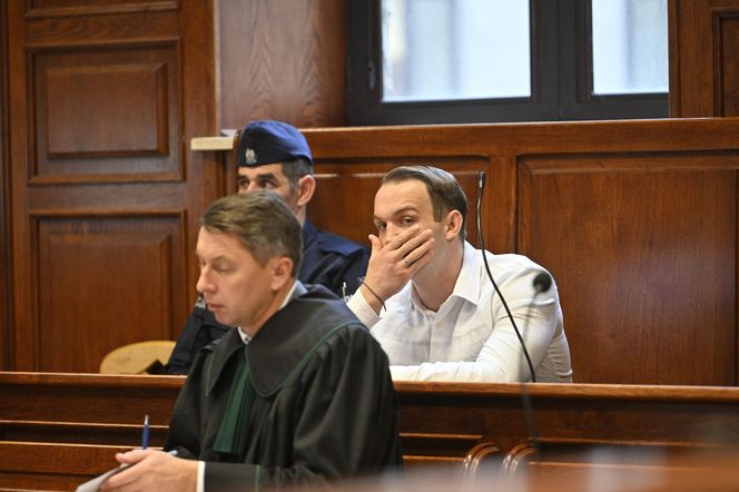 Proces Dawida Mirkowskiego o zabójstwo na Nowym Świecie. "Ja go, k***a, pociąłem!"