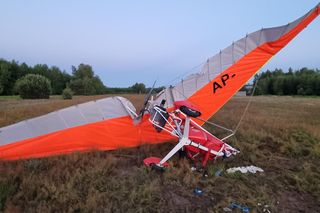 Motolotnia runęła na ziemię. Pilot w stanie ciężkim