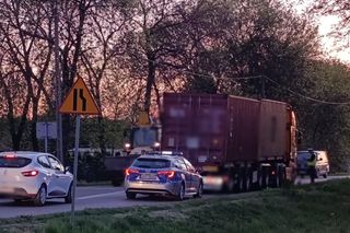  Wyszków. Wypadek na przejściu. 8-latek potrącony przez ciężarówkę [ZDJĘCIA].