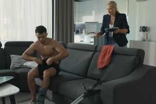 Barwy szczęścia odc. 3260.  Justyna Zytko (Sylwia Juszczak-Krawczyk), Mirek (Oliwier Kozłowski)