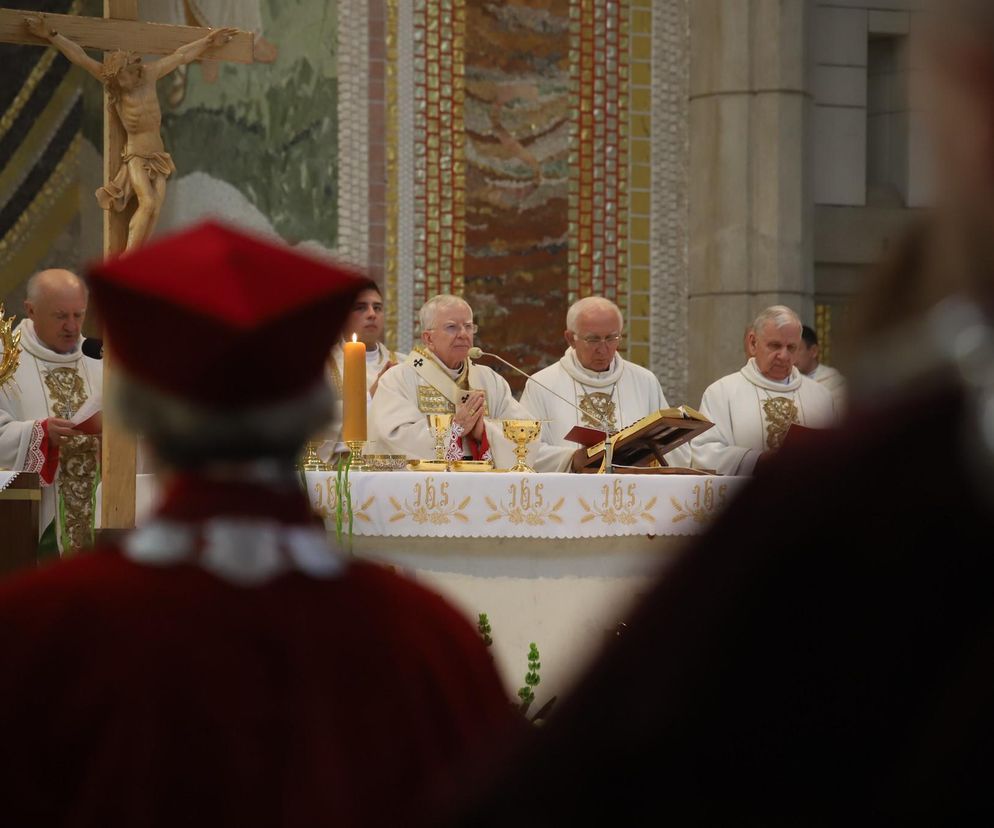 Inauguracja roku akademickiego na Uniwersytecie Papieskim Jana Pawła II w Sanktuarium św. Jana Pawła II w Krakowie