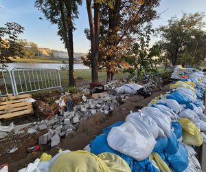 Pierwszy transport darów dla powodzian od Caritas Diecezji Siedleckiej trafił do Nysy i Kłodzka