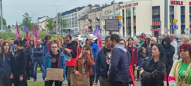 Protest kobiet "Ani jednej więcej!" w Kielcach (14 czerwca 2023)